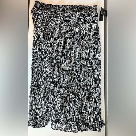 I. N. Studio 3X Long Skirt - Picture 2 of 3